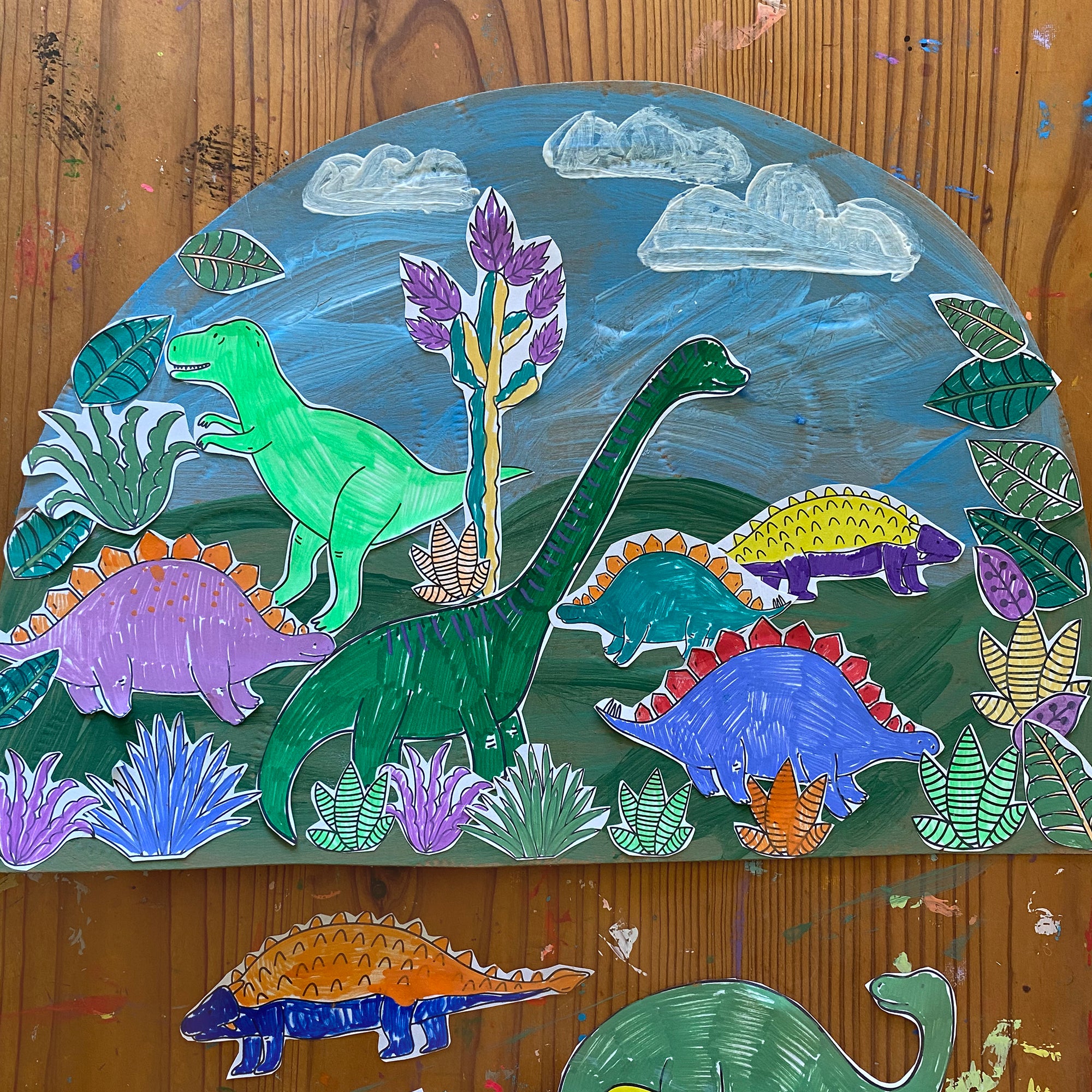 Dinosaurs - Printable activity sheets