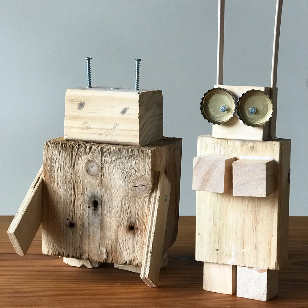 Junk robots kids crafts and toys by Mini Mad Things