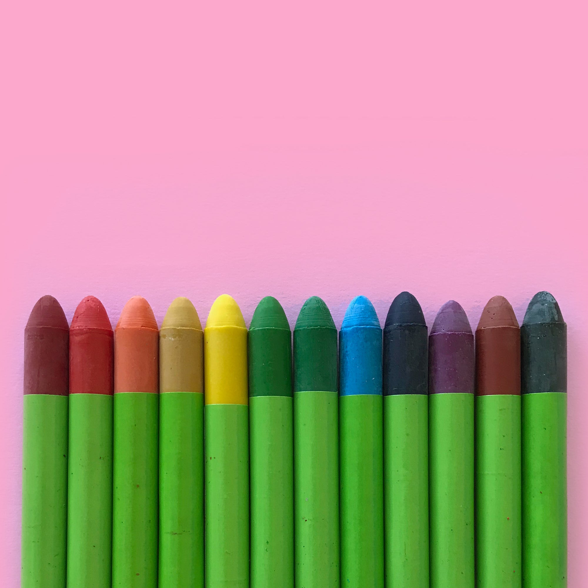 Nawaro 12 Colour Wax Crayons - 40% OFF